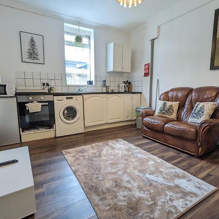 Whitchurch 1 Bedroom Apartment Cardiff Exterior foto