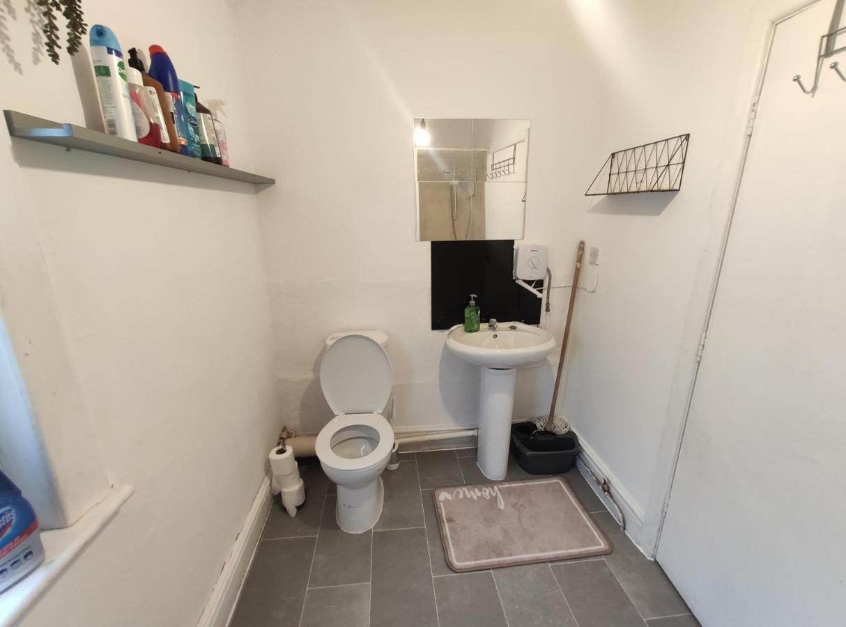 Whitchurch 1 Bedroom Apartment Cardiff Exterior foto