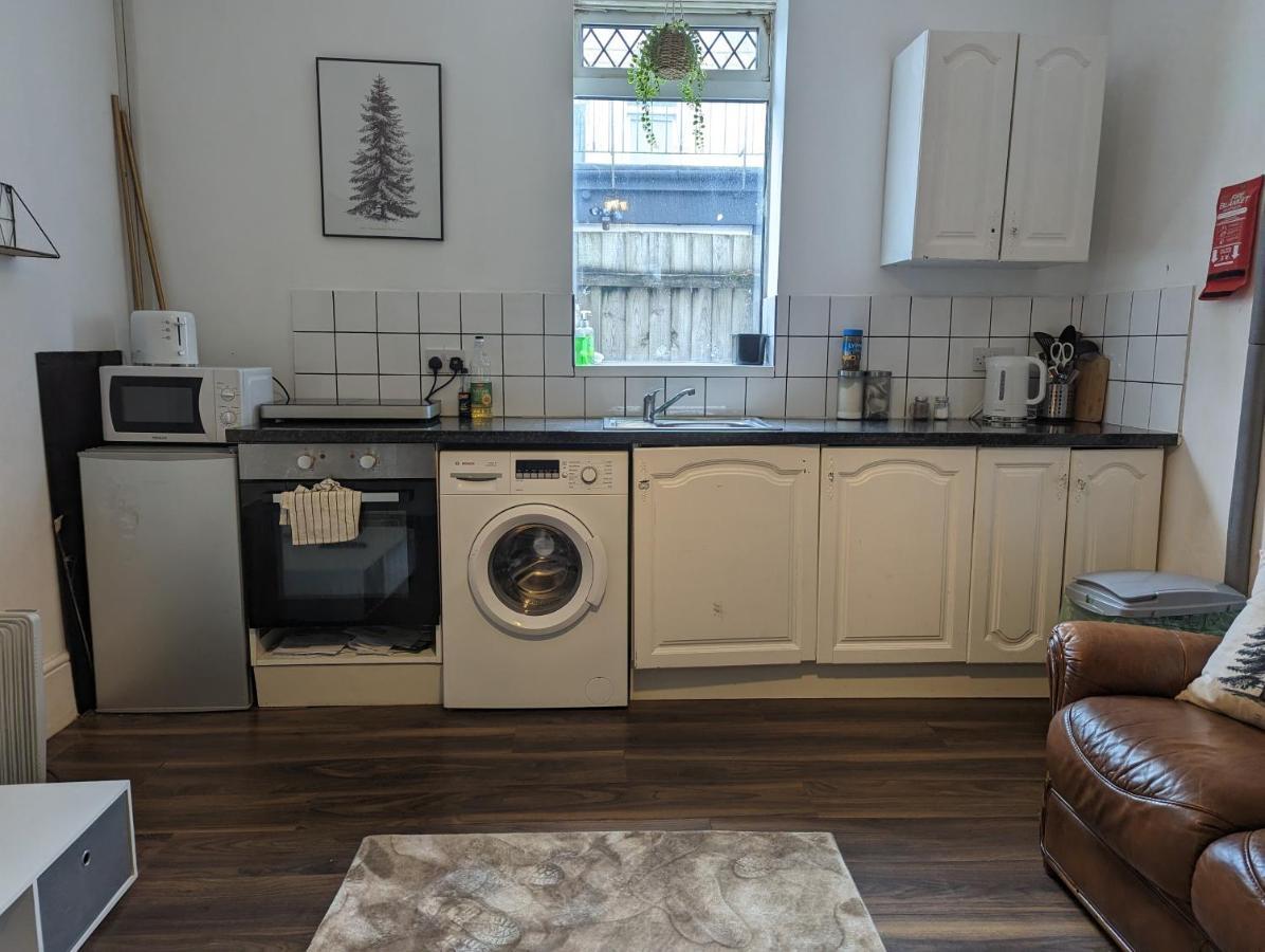 Whitchurch 1 Bedroom Apartment Cardiff Exterior foto